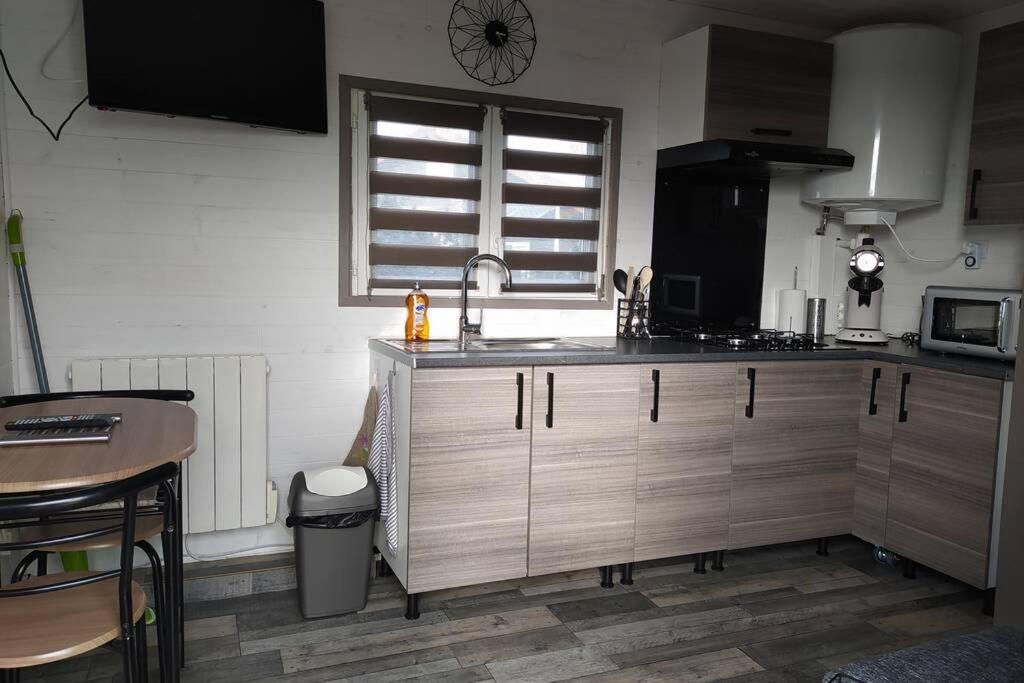 Tiny House Leilighet Amécourt Eksteriør bilde
